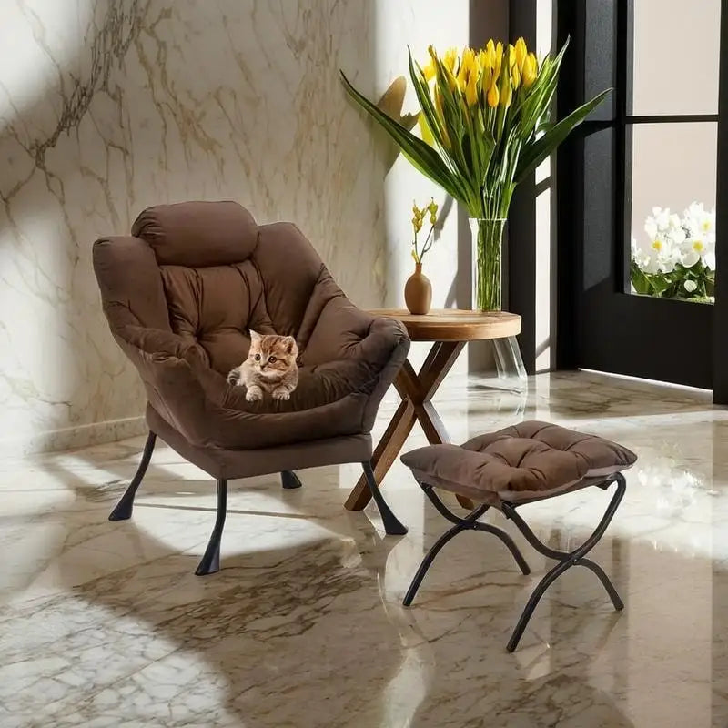 Chaise longue capitonnée en coton épais avec pouf pliant