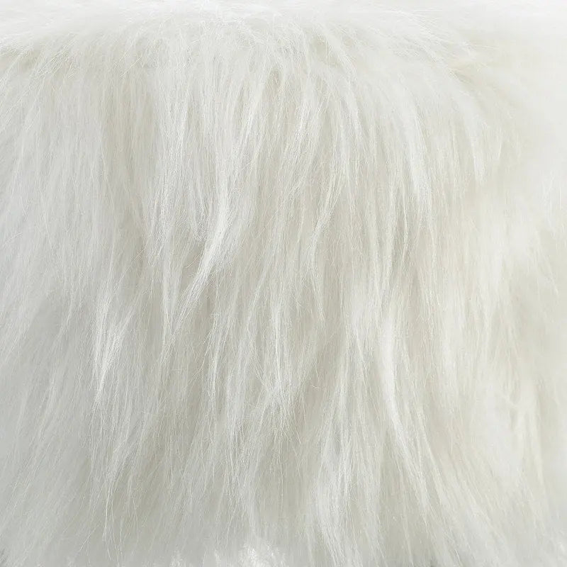 Pouffe en fausse fourrure blanche à poils longs